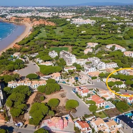 Jardins Da Falesia Apartmán *